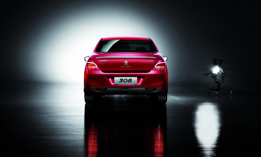 Peugeot 308 Sedan 2011 года  (CN) (фото 11 из 18)